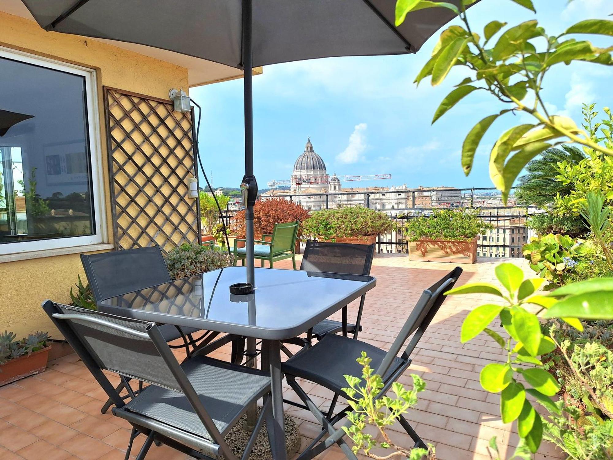 Delmirani'S Book Apartments - Vatican View Рим Екстер'єр фото