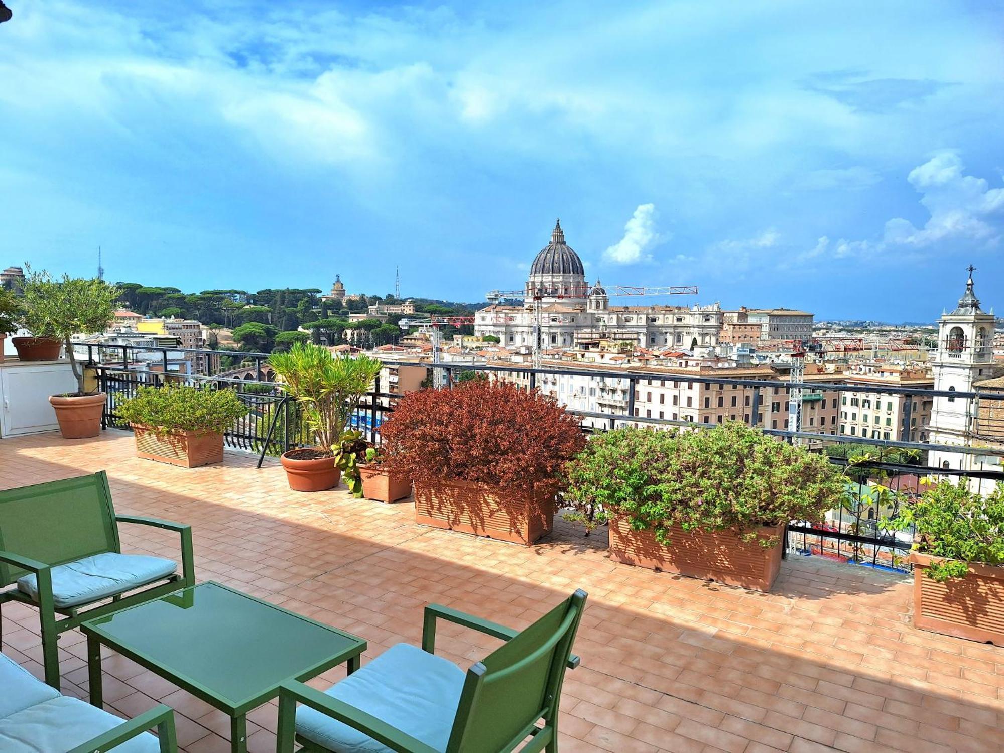 Delmirani'S Book Apartments - Vatican View Рим Екстер'єр фото